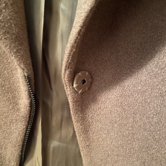 Beautiful BCBG Coat NWOT - Picture 6 of 7
